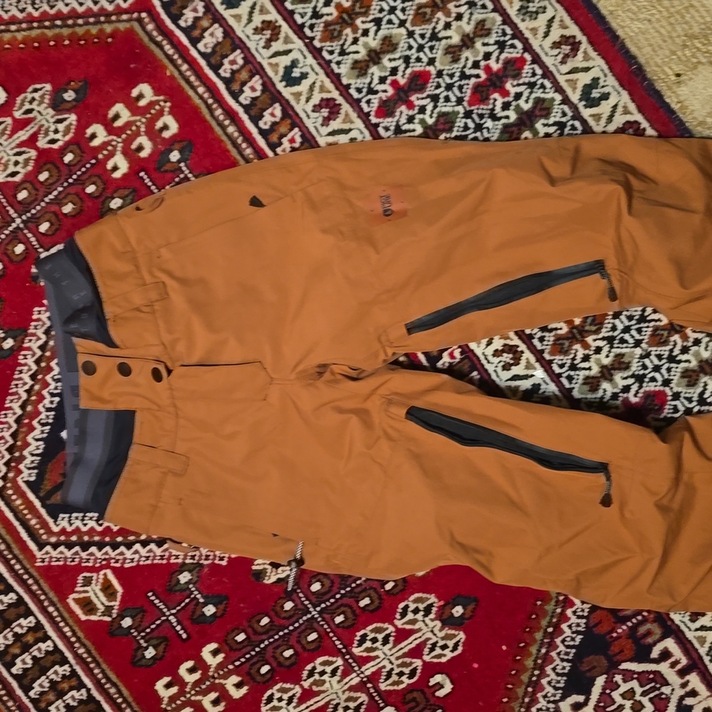 Sienna colored ski / snow pants